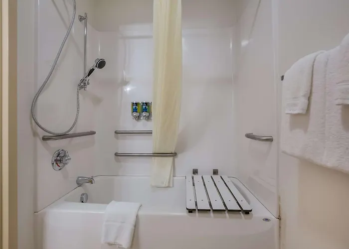 Surestay By Western Rend Hotel Whittington