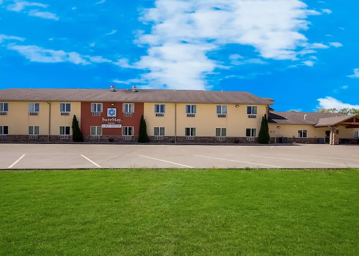 Hotel Surestay By Western Rend