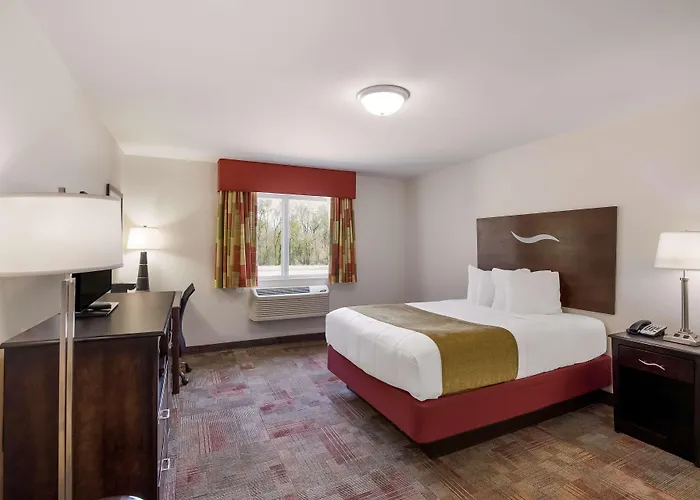 Hotel Surestay By Western Rend 3*